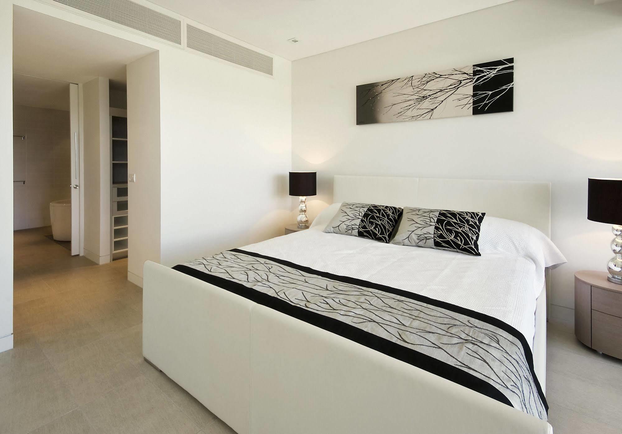 Coconut Grove Aparthotel Port Douglas Bilik gambar